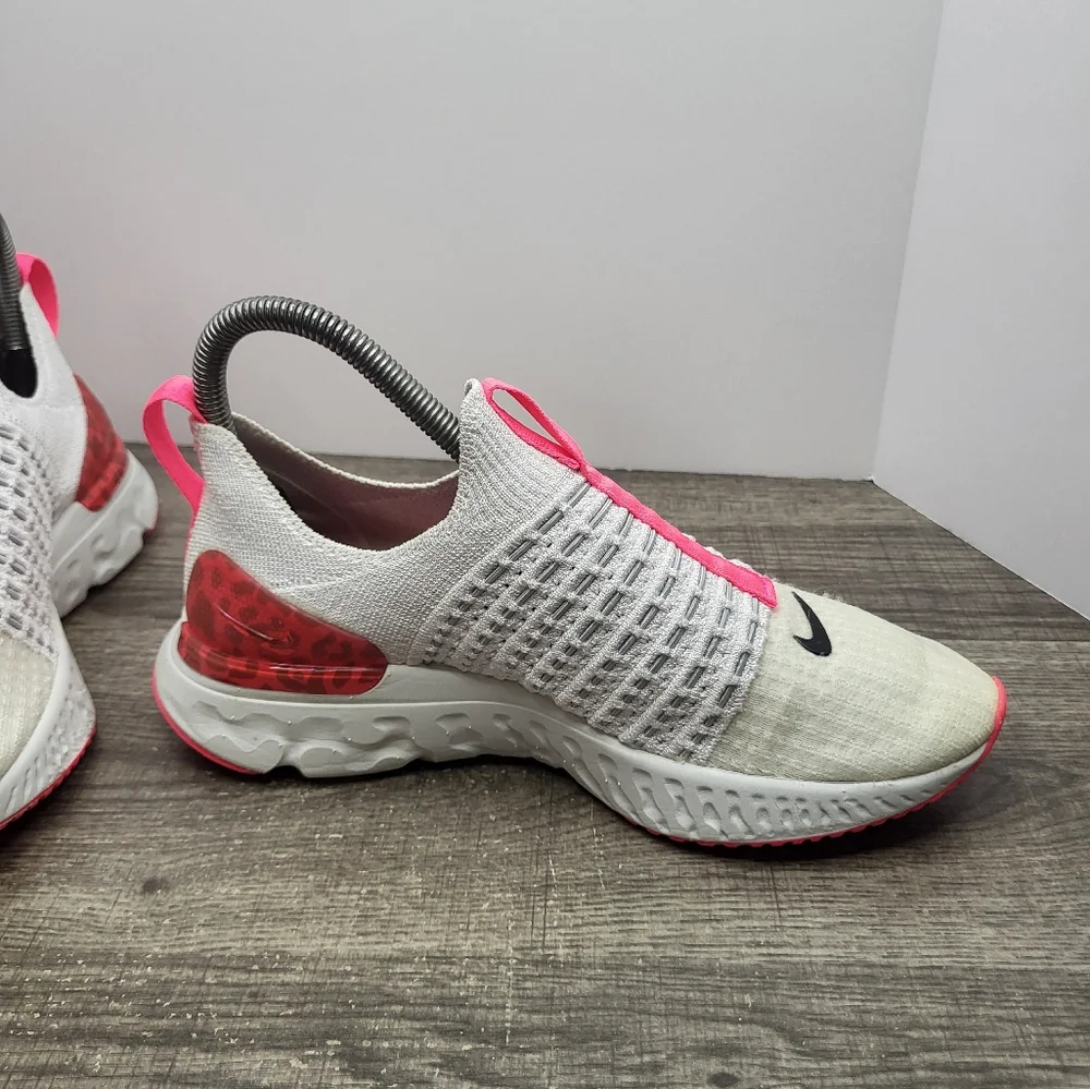 Nike list normally